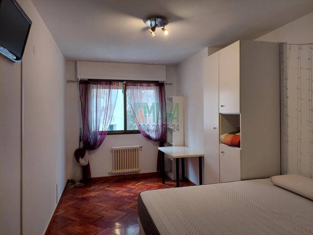 Piso de 85 m² en Ourense