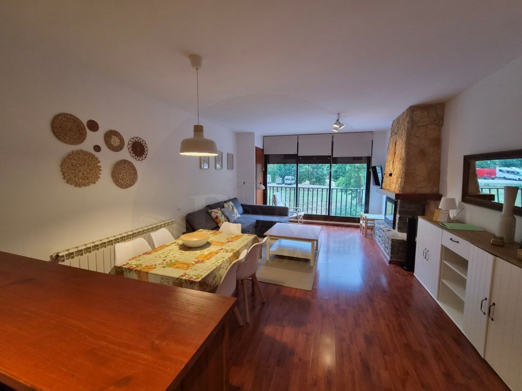 Piso de 70 m² en Les
