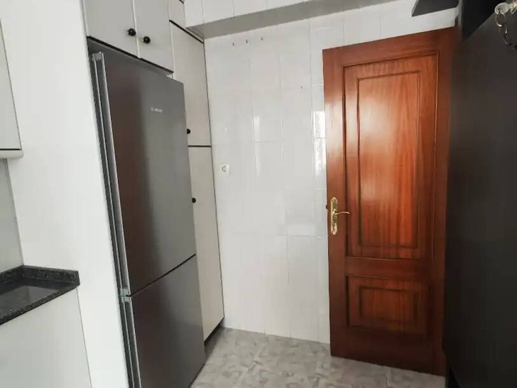 Wohnung 90 m² in Santiago de Compostela