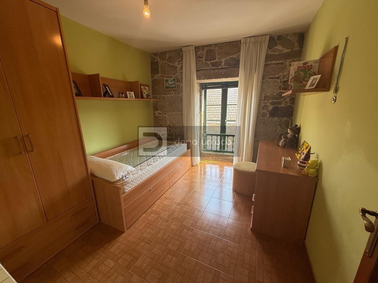 Piso de 90 m² en Tui