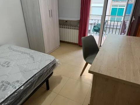Habitación 140 m², Lérida