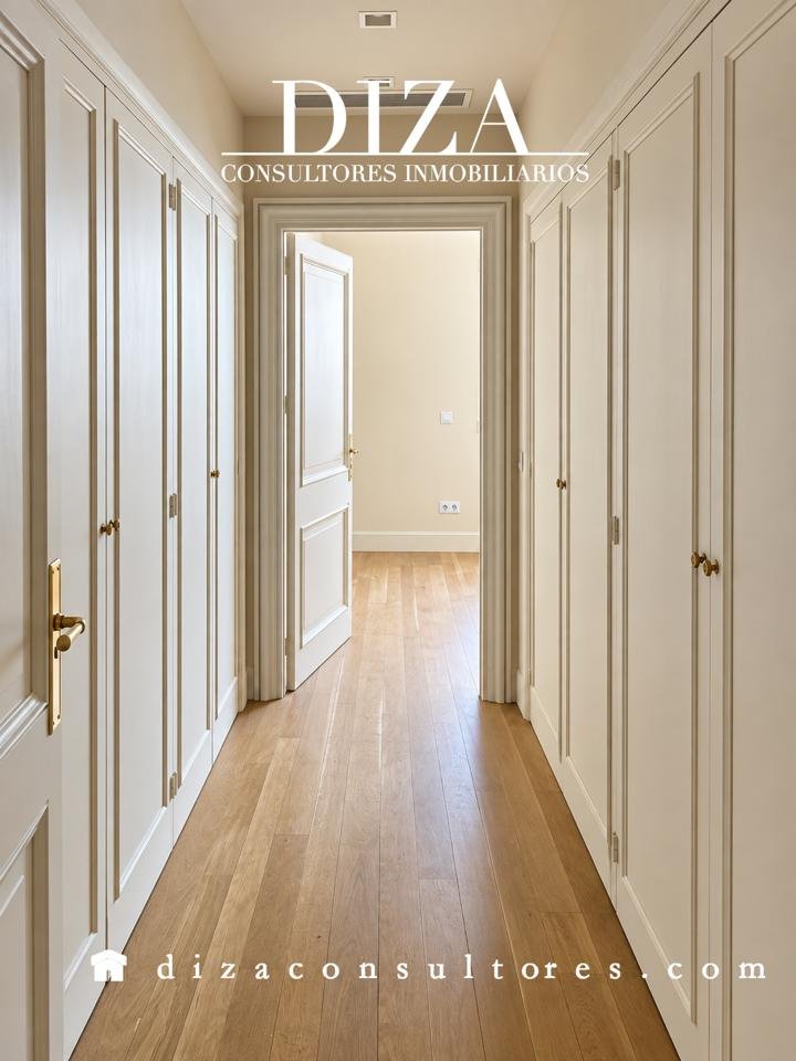 Wohnung 266 m² in Madrid