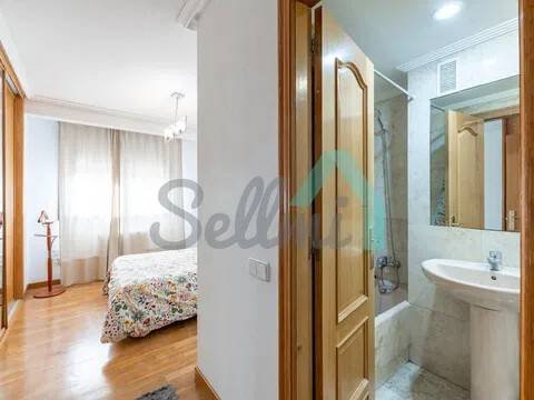 Piso de 98 m² en Oviedo