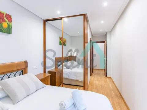 Piso de 80 m² en Oviedo