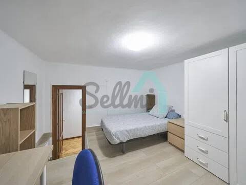 Pis de 112 m² a Oviedo