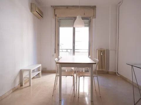 Habitación 140 m², Lérida