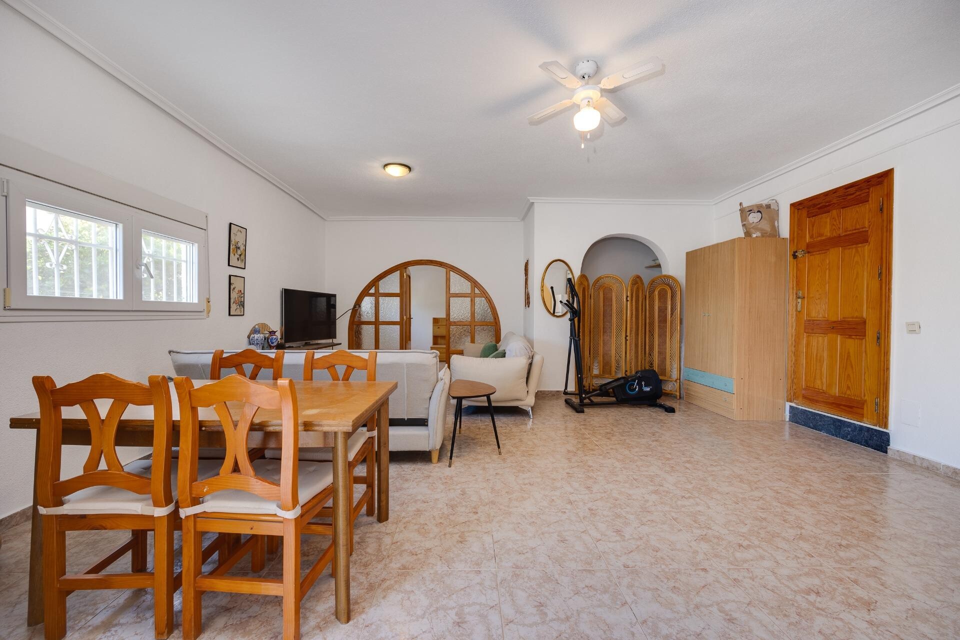 Casa de 355 m² a Torrevella