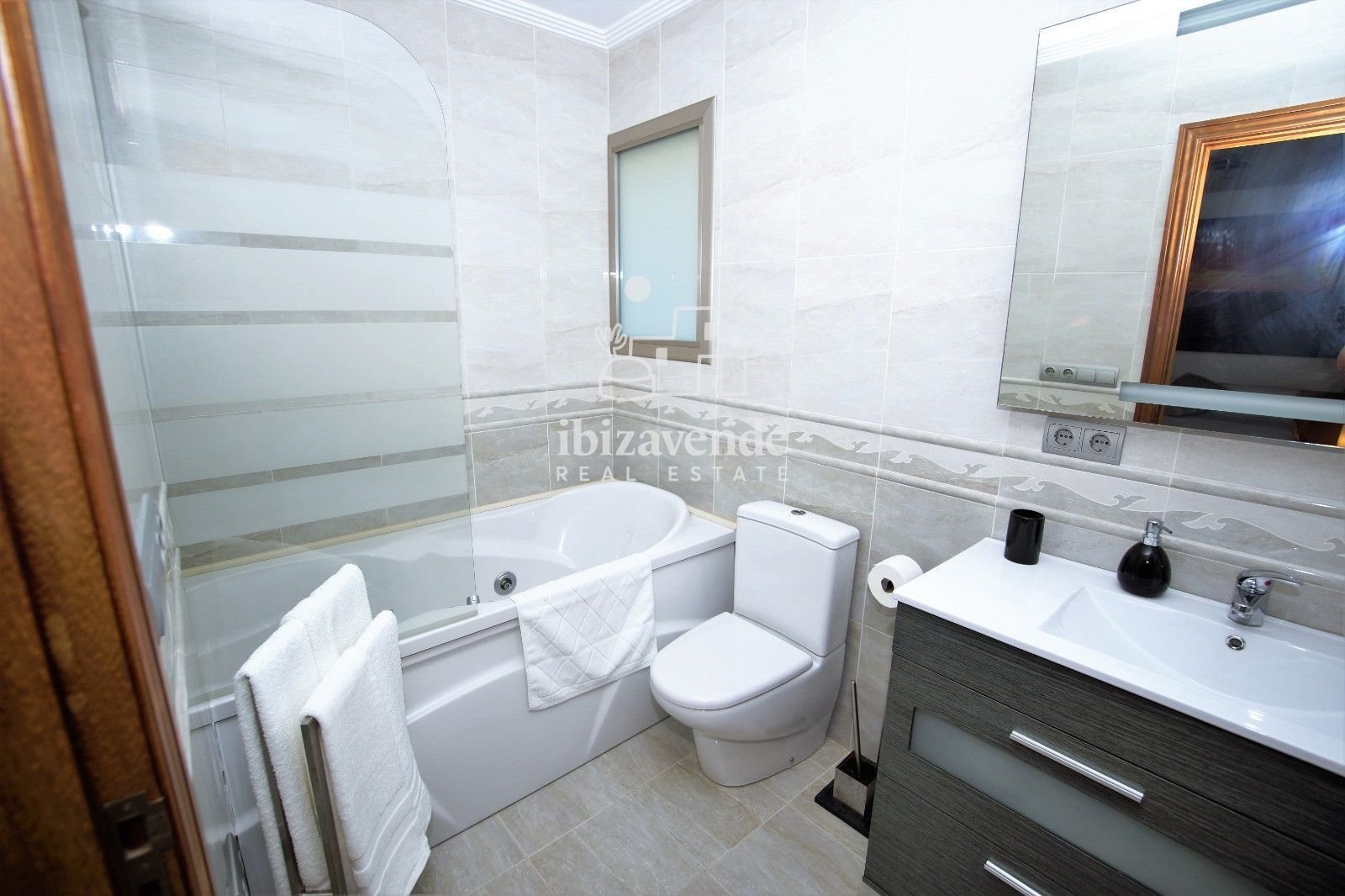 Haus 600 m² in Santa Eulària des Riu