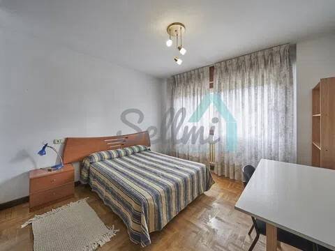 Pis de 123 m² a Oviedo