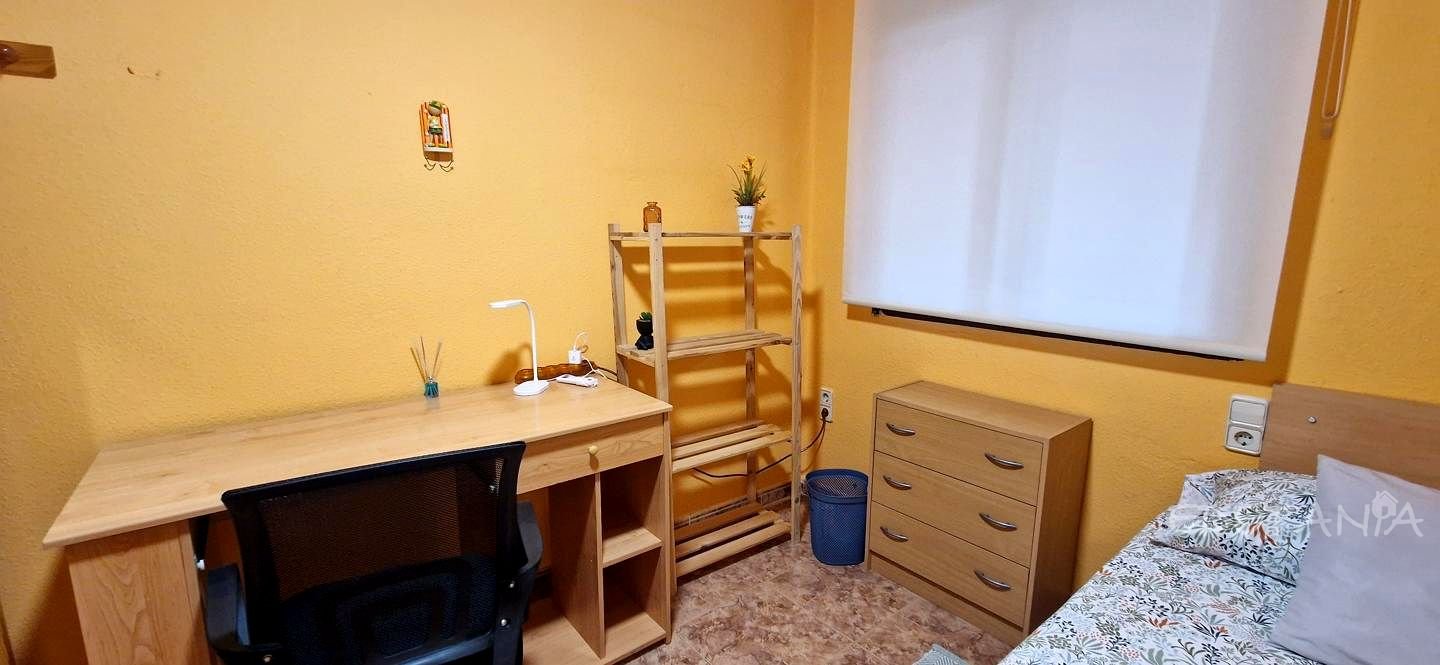 Chambre à louer, Montcada / Moncada