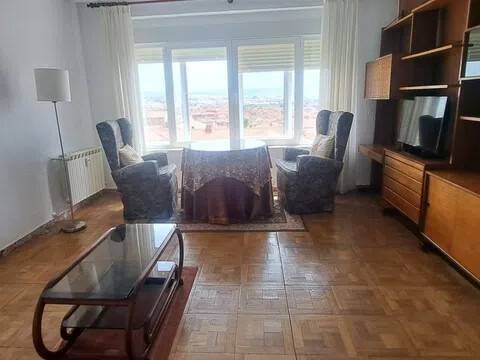 Piso de 100 m² en Ávila