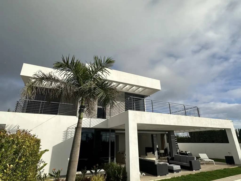 Casa de 435 m² en Estepona