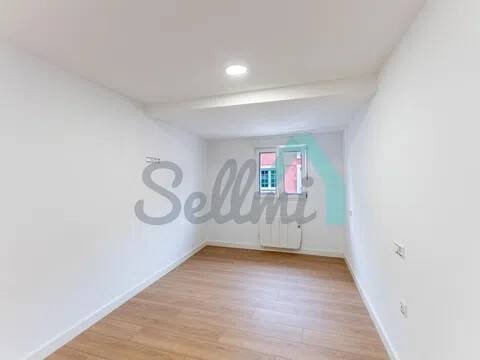 Piso de 65 m² en Mieres