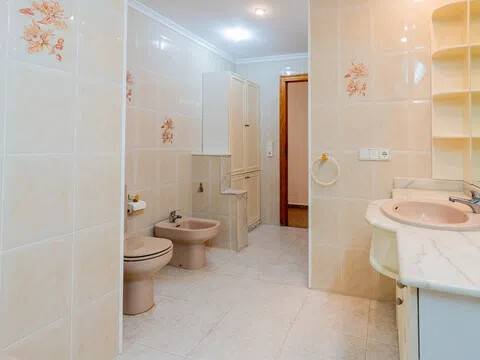 Zimmer 170 m², Valencia