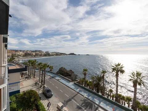 Wohnung 45 m² in Almuñécar