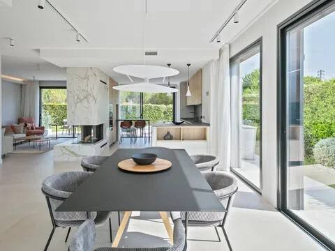 Casa de 355 m² en Montgat