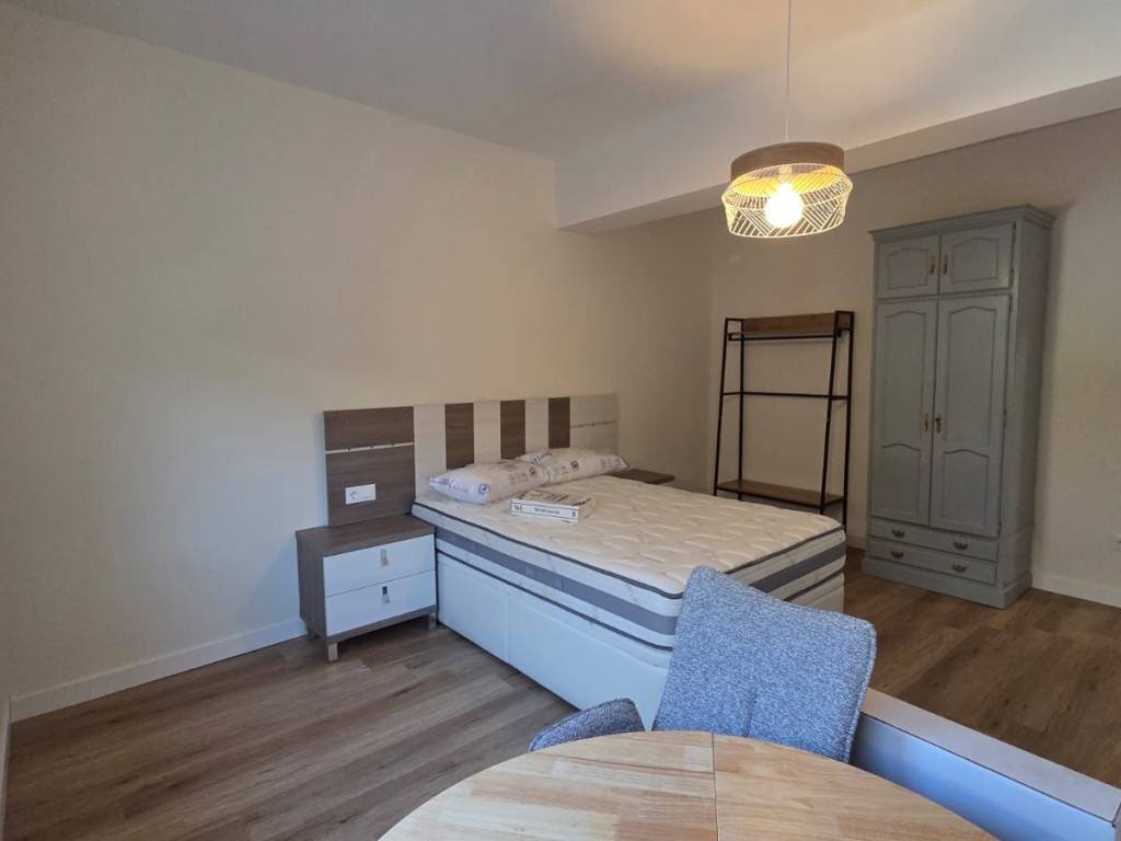 Piso de 140 m² en Santiago de Compostela
