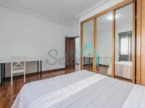 Pis de 120 m² a Oviedo