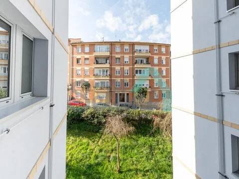 Piso de 96 m² en Oviedo