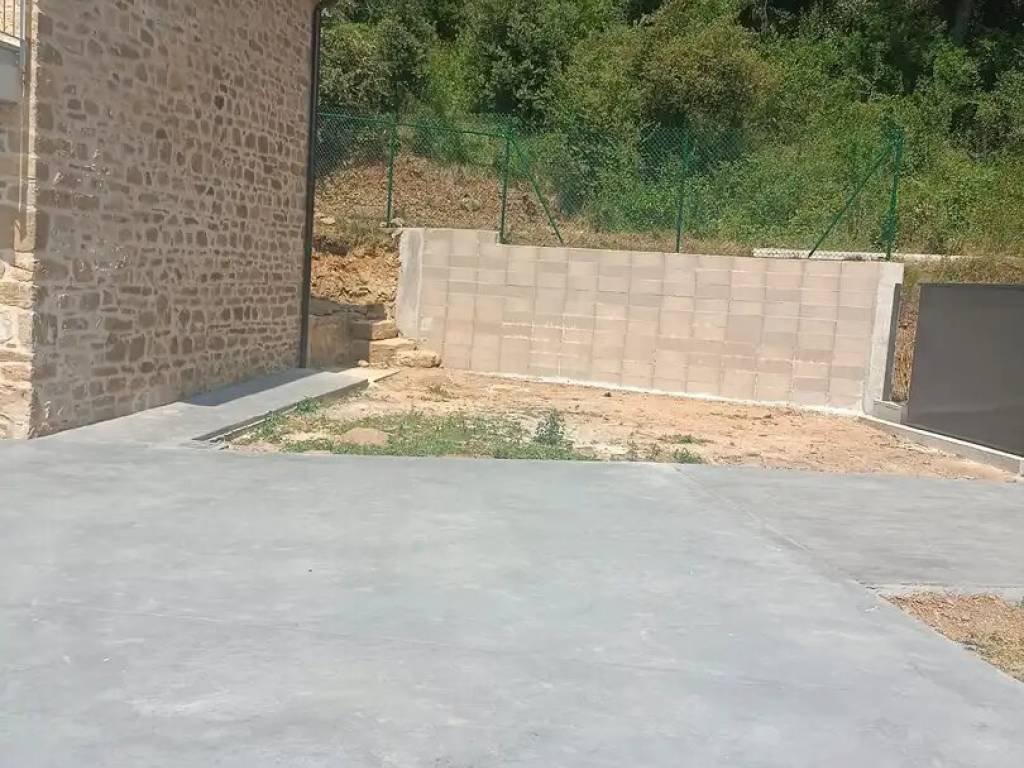 Casa de 150 m² en Sant Aniol de Finestres