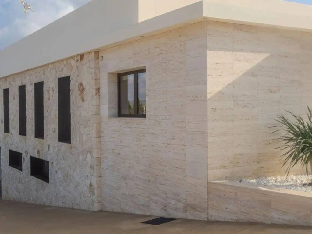 Casa de 260 m² en Muro