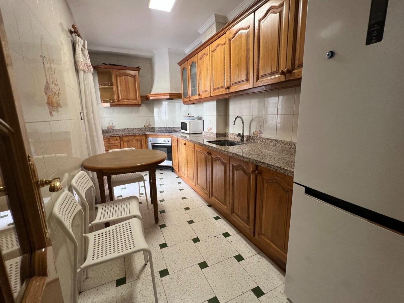 Piso de 100 m² en Almería