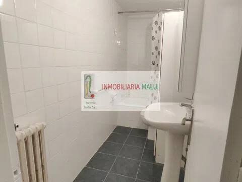 Pis de 80 m² a Oviedo