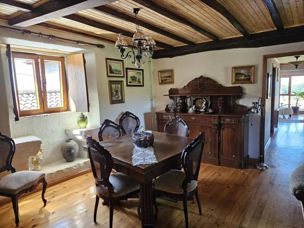 Casa de 200 m² en Baños de Molgas