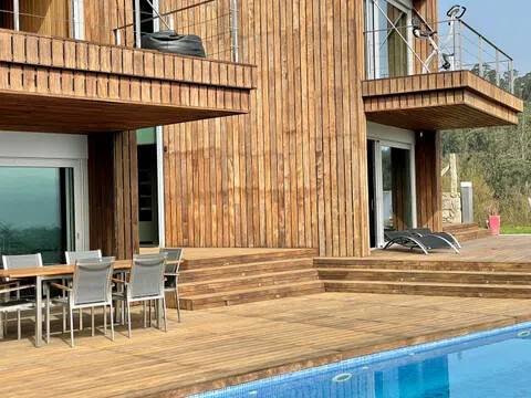 Casa de 496 m² en Vilaboa