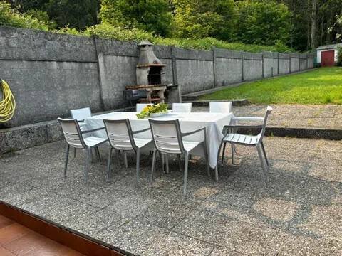 Casa de 85 m² en Oleiros