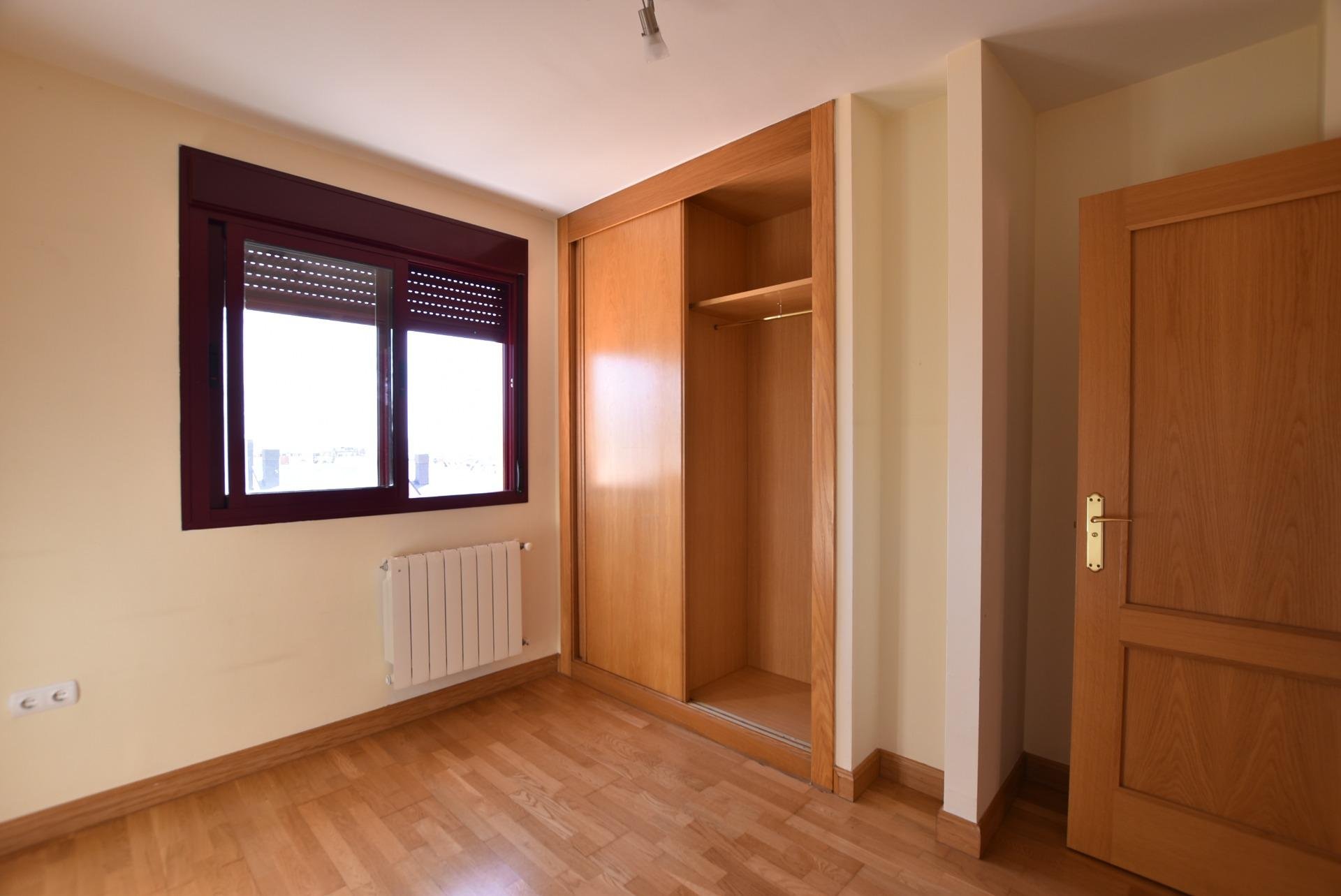 Piso de 210 m² en Granada