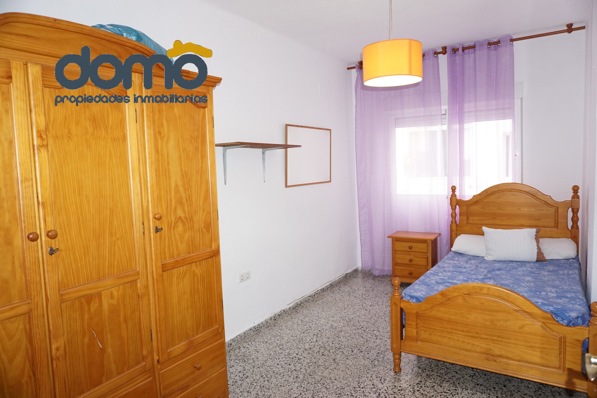 Piso de 90 m² en Granada
