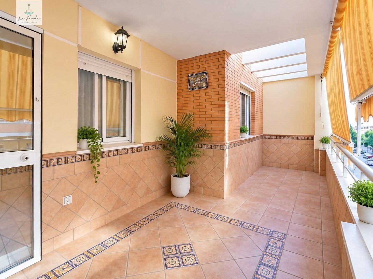 Zimmer 120 m², Málaga