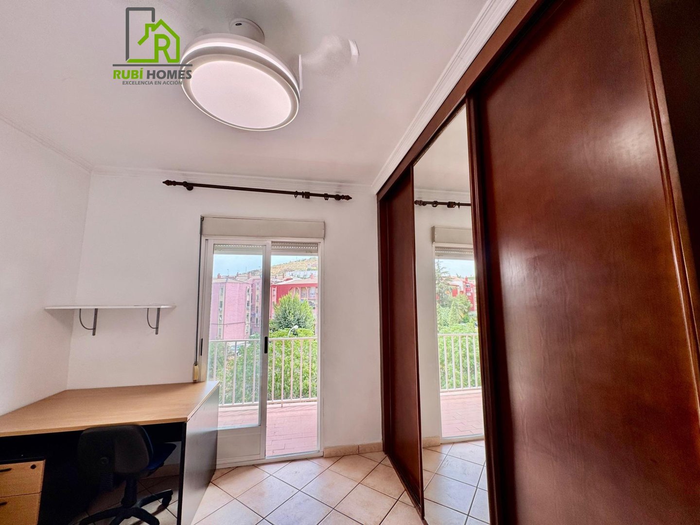 Piso de 90 m² en Granada