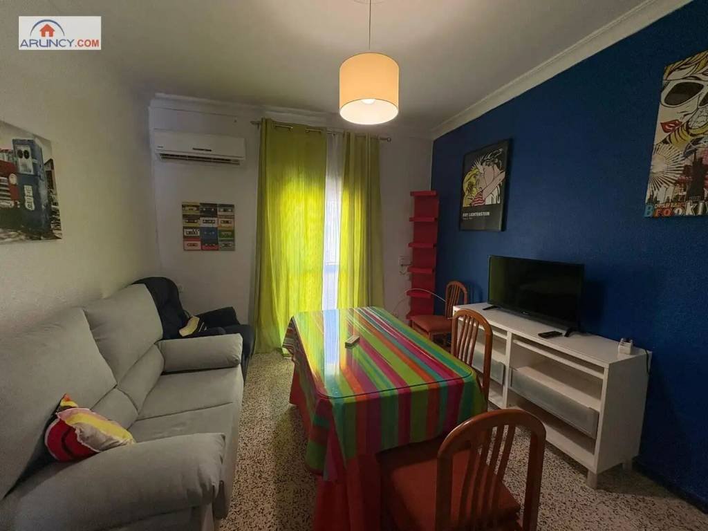 Piso de 80 m² en Sevilla