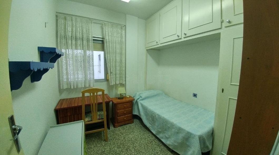 Piso de 90 m² en Granada
