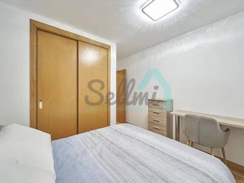 Piso de 83 m² en Oviedo