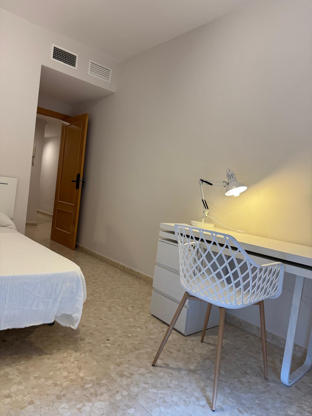 Habitación 300 m², Badajoz