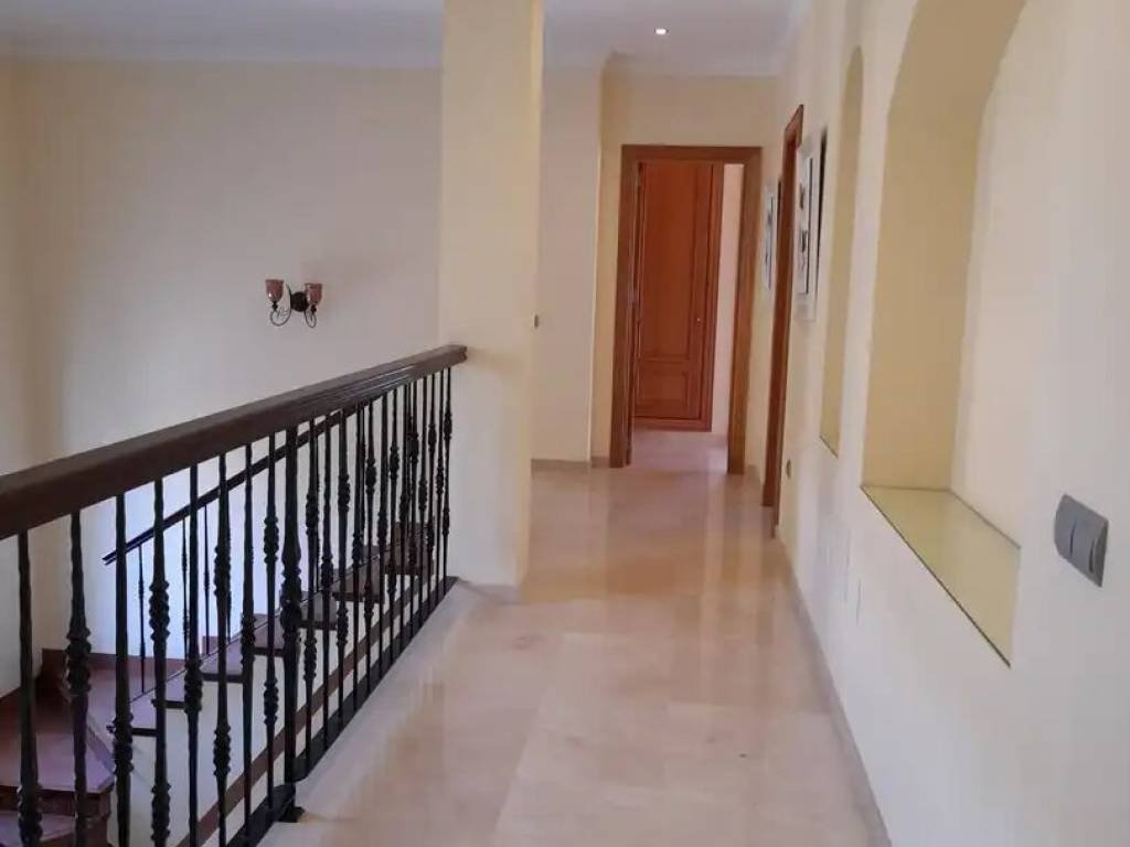 Casa de 752 m² en Estepona
