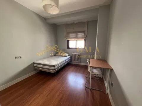 Piso de 130 m² en Cáceres