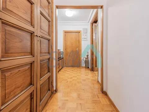 Piso de 153 m² en Oviedo
