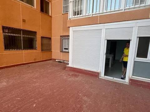 Piso de 100 m² en Almería