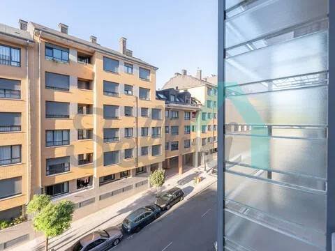 Pis de 82 m² a Oviedo