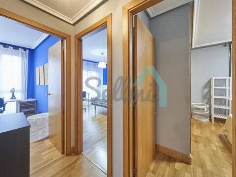 Piso de 132 m² en Oviedo