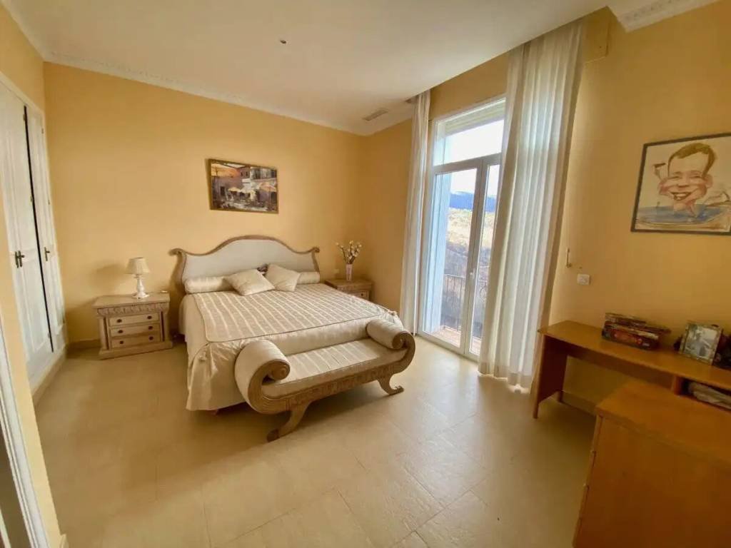 Casa de 800 m² en Estepona