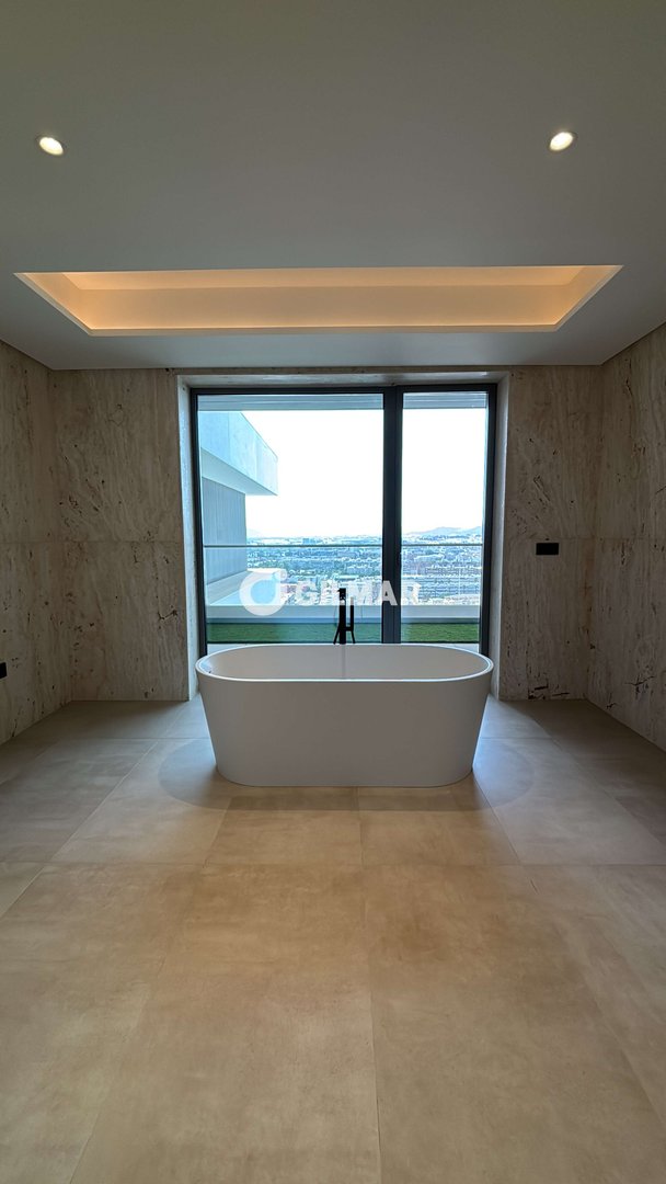 Wohnung 309 m² in Málaga