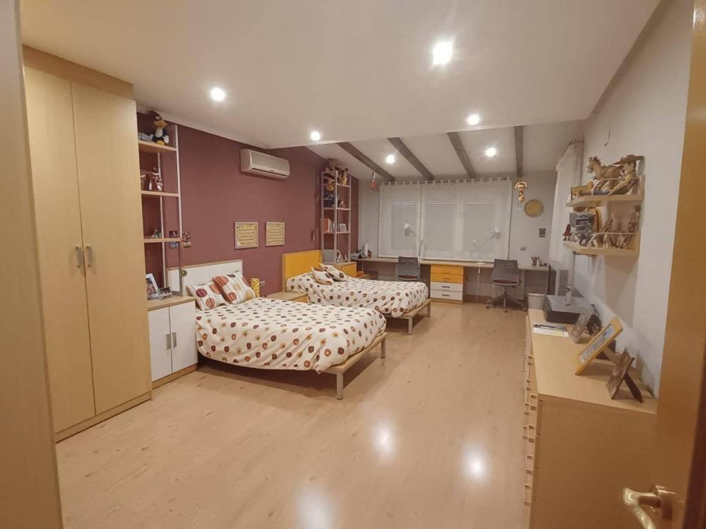 Casa de 220 m² a Petrer
