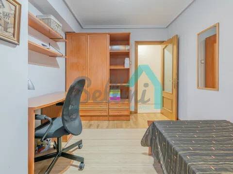 Piso de 120 m² en Oviedo