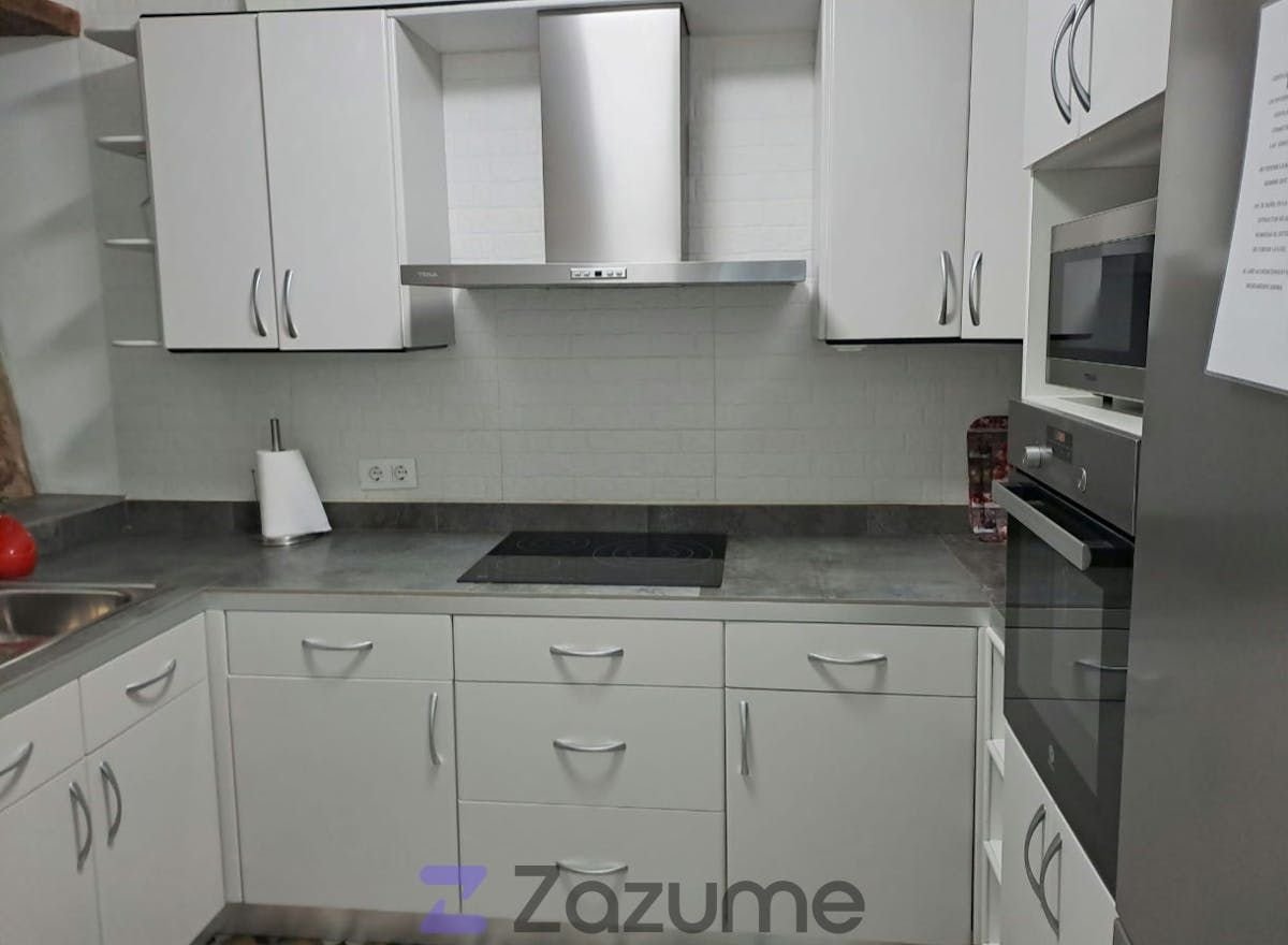 Piso de 90 m² en Linares