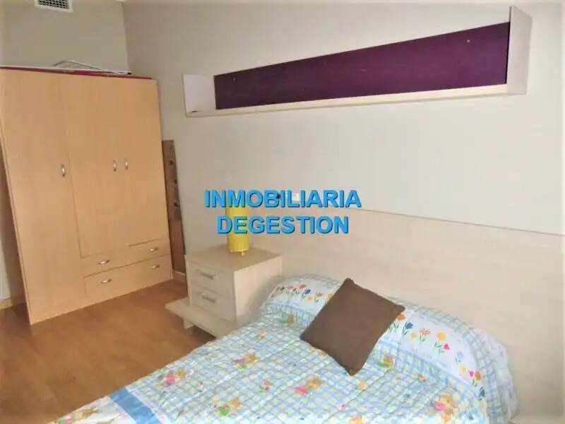 Piso de 105 m² en Linares
